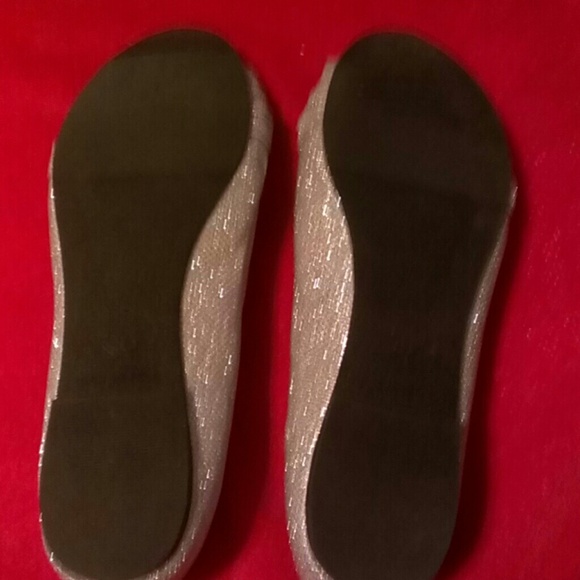 *SOLD in a bundle* - Picture 4 of 4