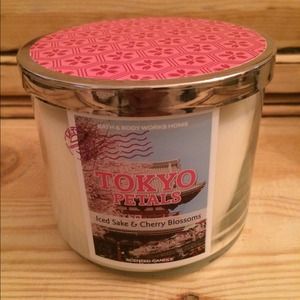 Bath & Body Works Tokyo Pedals 3 Wick Candle
