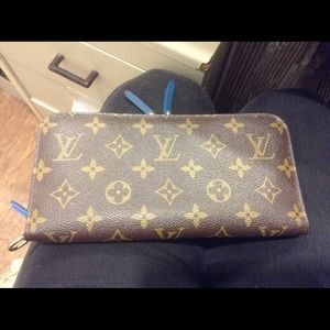 (ON HOLD 4 JADAKISS22A) AUTHENTIC LV BLUE INSOLITE