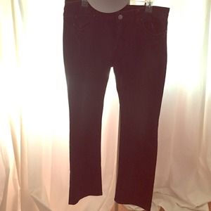 Kardashian Kollection Jeans "The Kim"