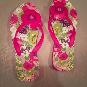 Vera Bradley flip flops