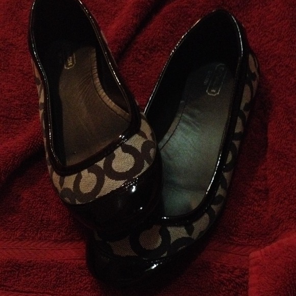 Coach Flats