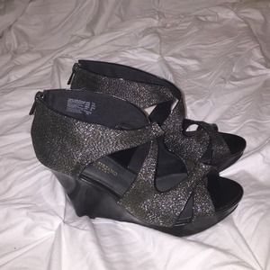 Christian Siriano Wedges