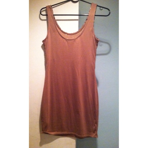 Sparkly tan dress - Picture 3 of 3