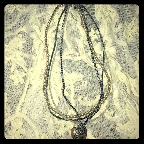 Multi layered necklace