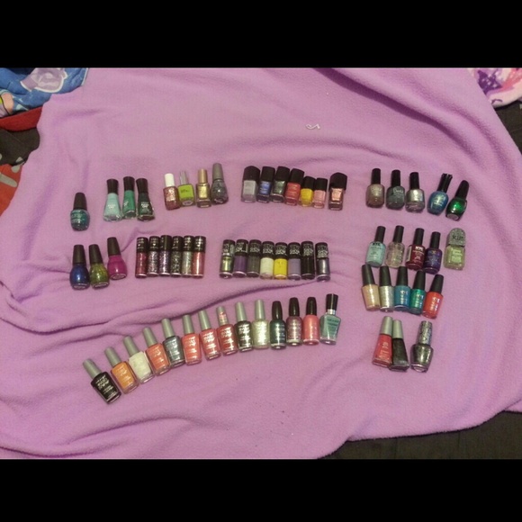 ❌❌Sold❌Nail polish lot (64 pieces) - Picture 1 of 4
