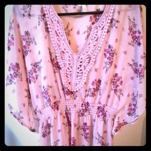 ***BUNDLED 👍👍Pink floral printed polyester top