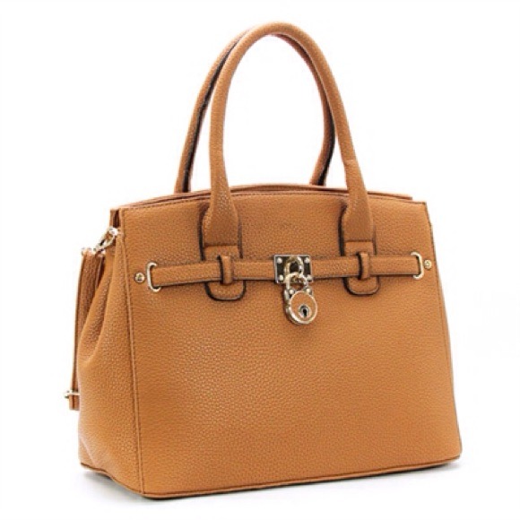 Robert Matthew Hailey Tote.⬇️PRICE JUST REDUCED!!