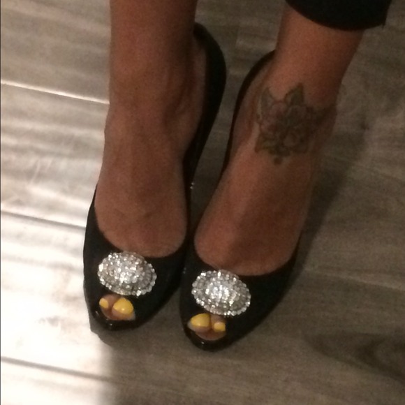 Giuseppe Zanotti satin heels w/ rhinestone brooch