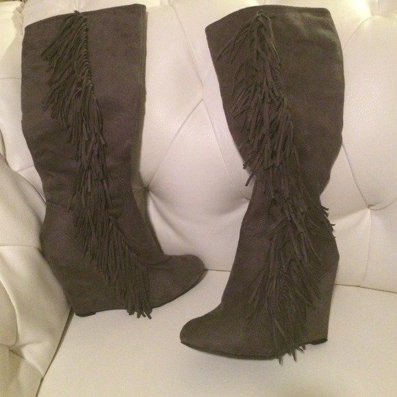 Gray wedge heel boots. Vegan suede. Size 10.