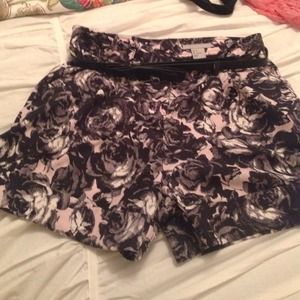Floral shorts!