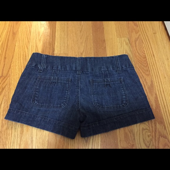 Short - Picture 2 of 3