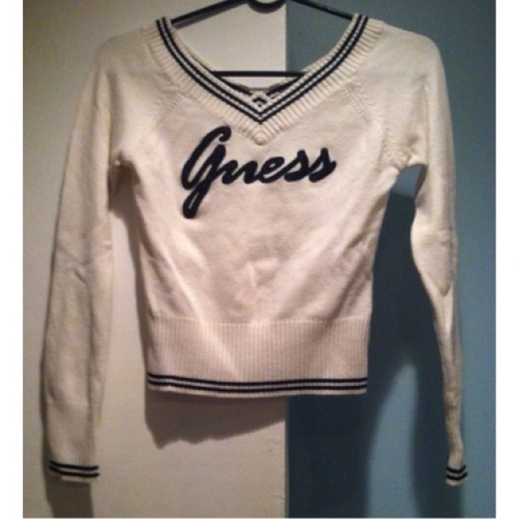 Cropped V neck "guess" sweater - Picture 2 of 3