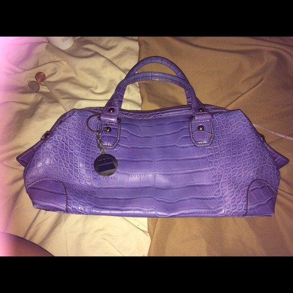 ☔️☔️KATHY purple faux textured leather☔️☔️