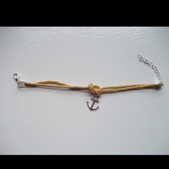 (1 Left) Simple Anchor Bracelet - Picture 2 of 3