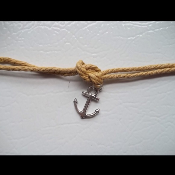 (1 Left) Simple Anchor Bracelet - Picture 3 of 3