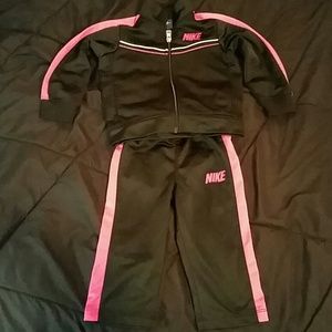 Nike two piece toddler girl set, outfit, clothes