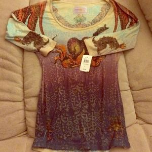 Butterfly Dropout Tee Shirt