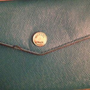 Micheal kors wallet 10 card holder