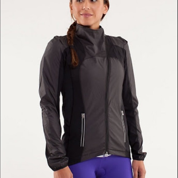 🚫SOLD🚫 Lululemon Presta Shirket