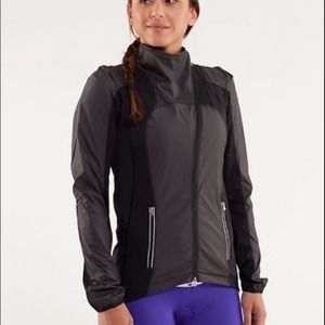 🚫SOLD🚫 Lululemon Presta Shirket