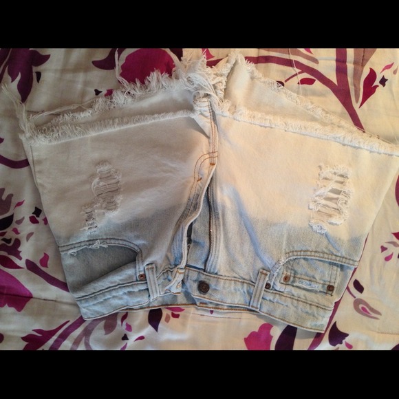 High waisted  Levi's shorts