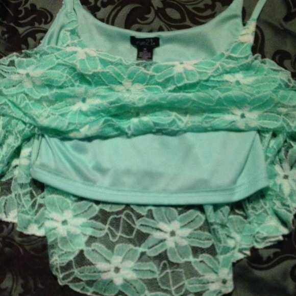 Crop Top (mint) - Picture 2 of 2