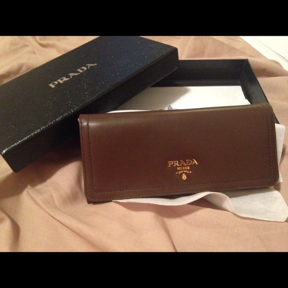 PRADA WALLET
