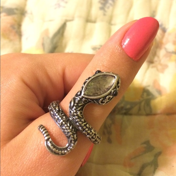 Silver Snake Ring W/ Jewel - Picture 1 of 3