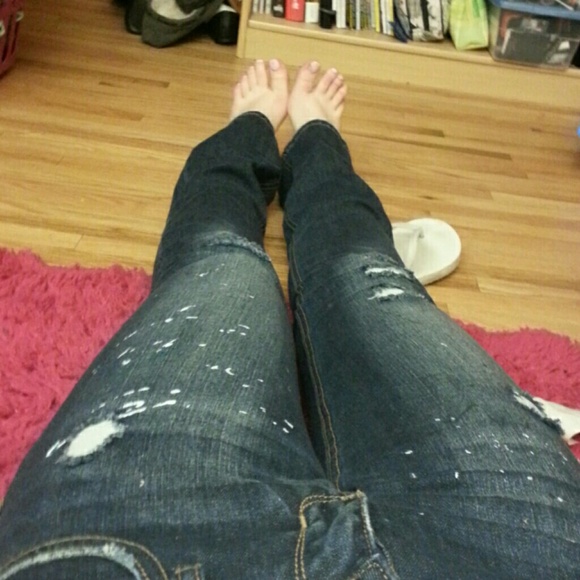 Distressed Jeans - Picture 2 of 4