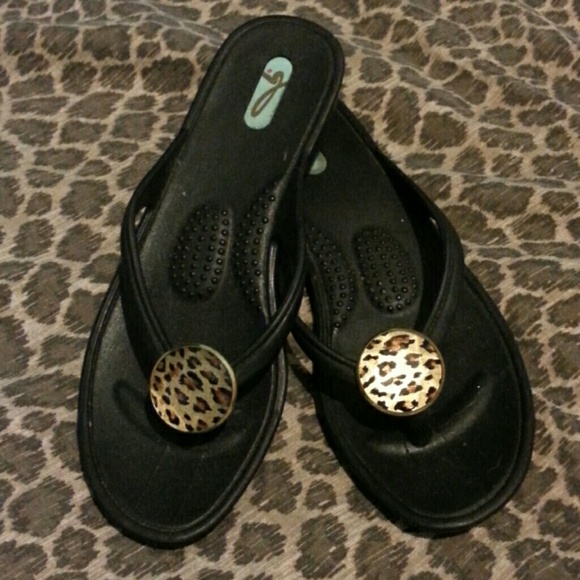 OKAB BLACK SANDLES - Picture 1 of 3