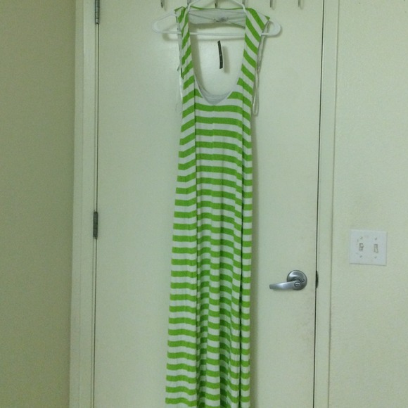 Bebe dress