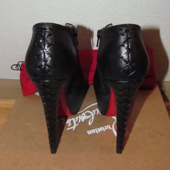 🚫sold🚫Christian Louboutin recouzetta bootie - Picture 3 of 4