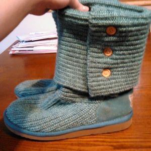Teal sweater uggs