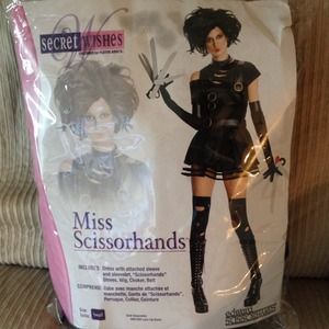$$$SOLD!!! Mrs Edward Scissohands costume