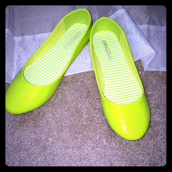 Rasolli Lime Green Patent Leather Flats Size 9
