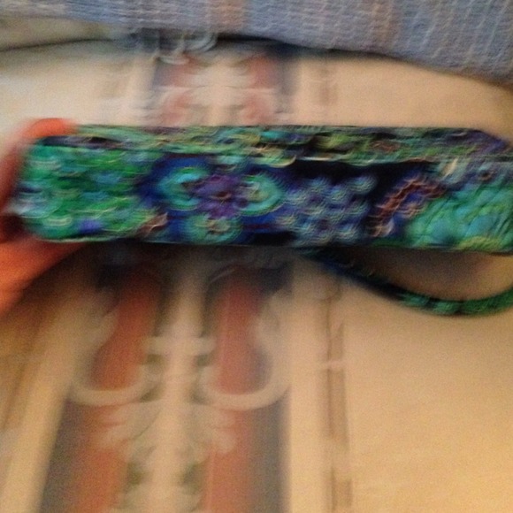 Knot just a clutch in Blue Rhapsody - Picture 3 of 4