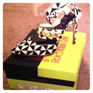 High Heel Pattern Shoes