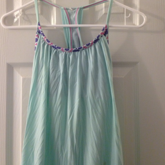 Size 6 Lululemon top with built in bra