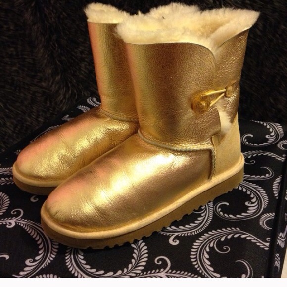 Gold Bailey button uggs!