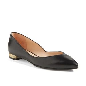 Tory Burch Nicki leather flats in black. Size 7