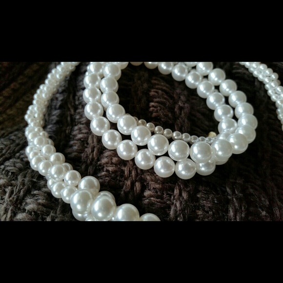 Pearl jewelry bundle