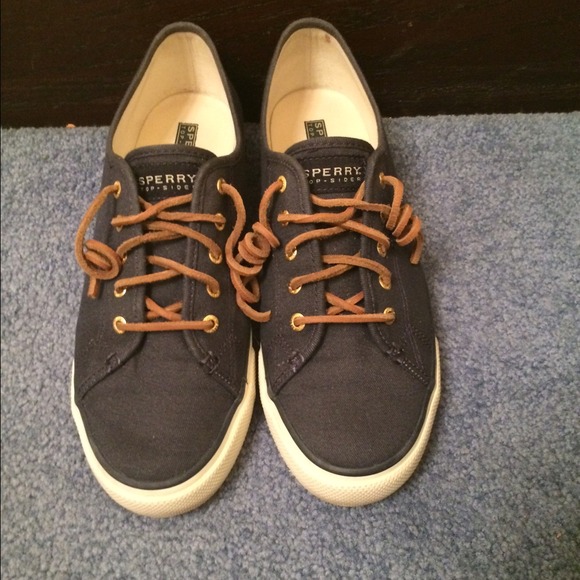 Navy Blue Sperry Top Siders, with leather laces