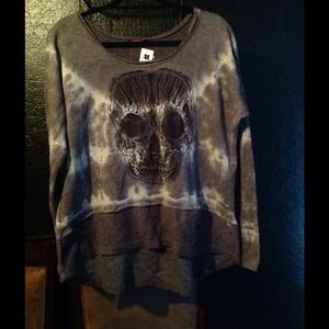 Boutique skull sweater/sweatshirt