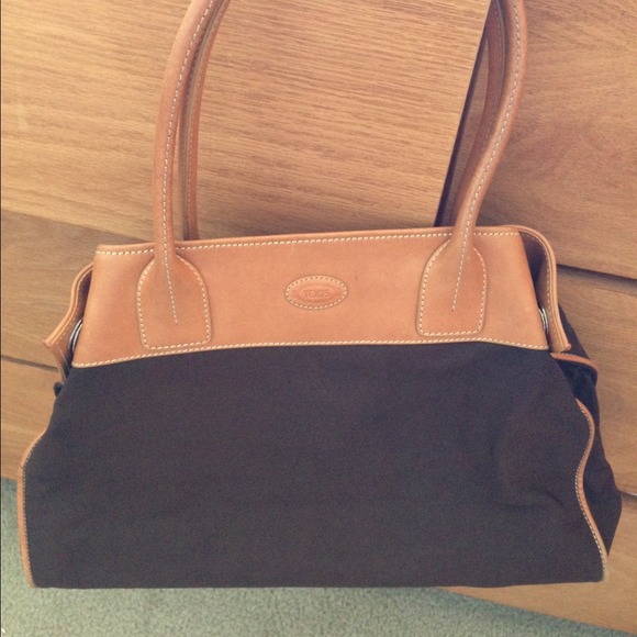 100% Authentic TOD's Handbag 🎊🎉🎉