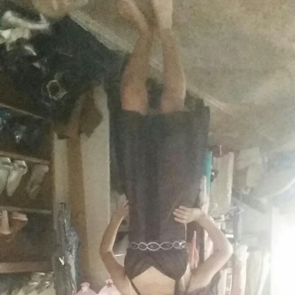 Pink and black dress - Picture 2 of 3