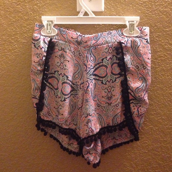 Orange Creek Other - Paisley Printed Shorts