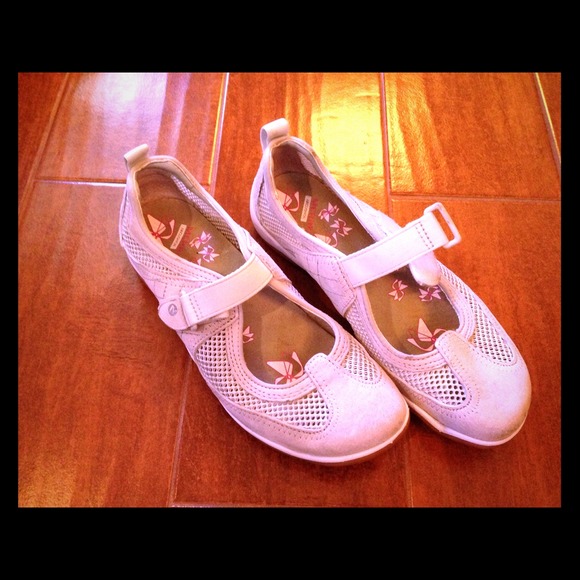 Merrell shoes