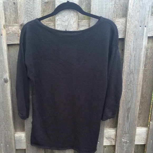Size Medium Cross Knit Sweater - Picture 2 of 2
