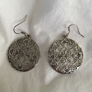 Medallion earring